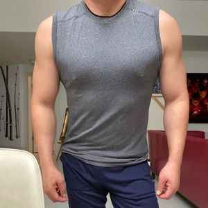 Lululemon muscle shirt